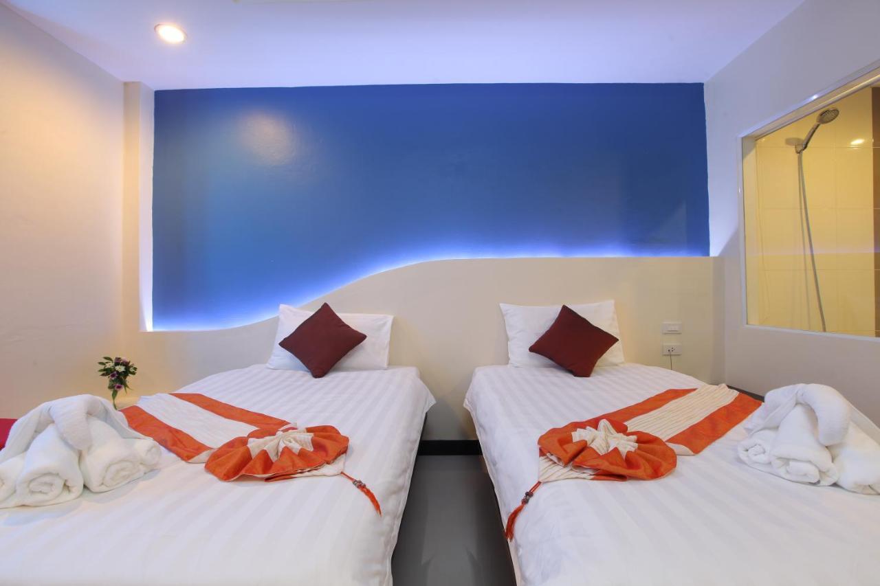 The Royal Palm Beach Front Patong Exterior foto