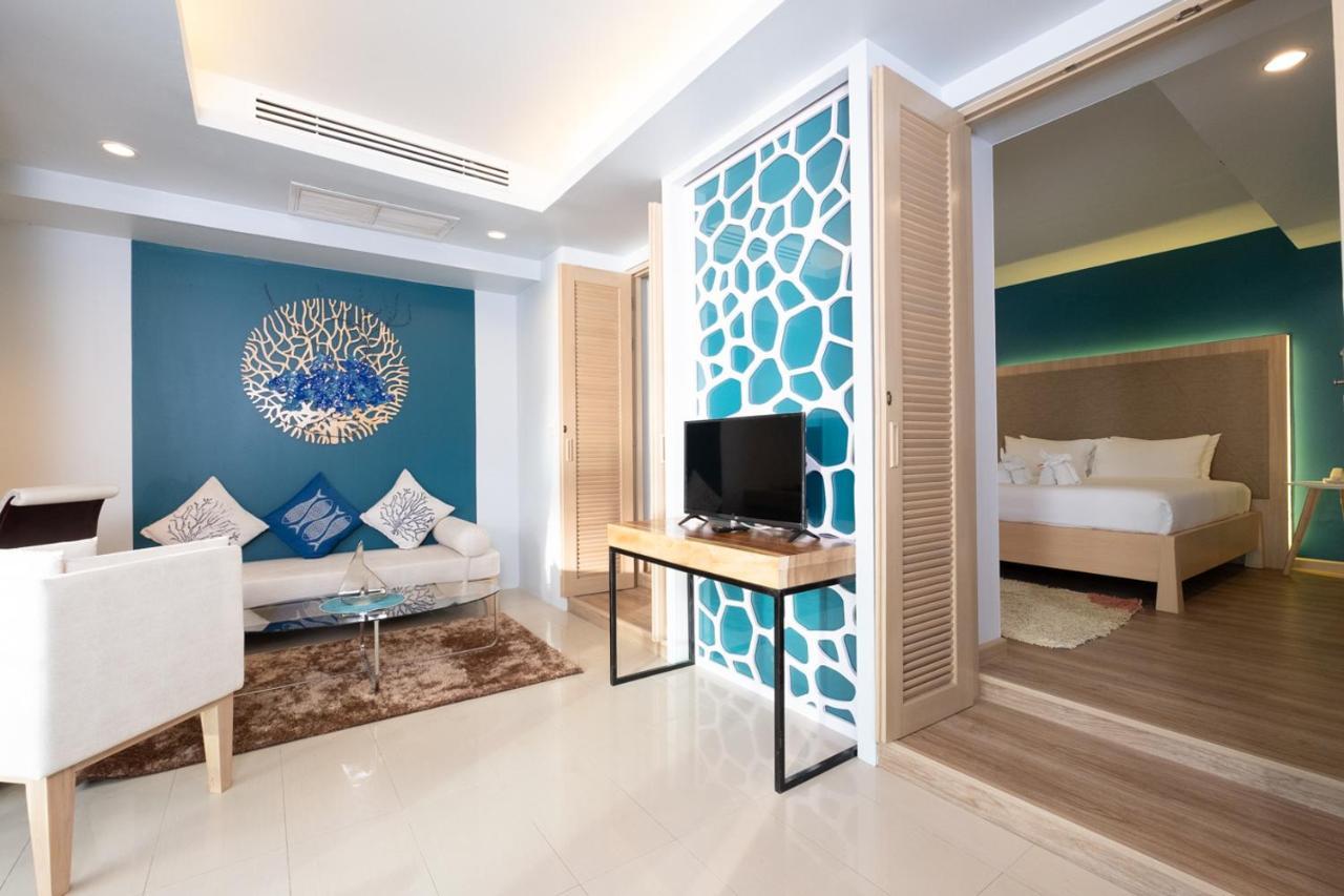 The Royal Palm Beach Front Patong Exterior foto